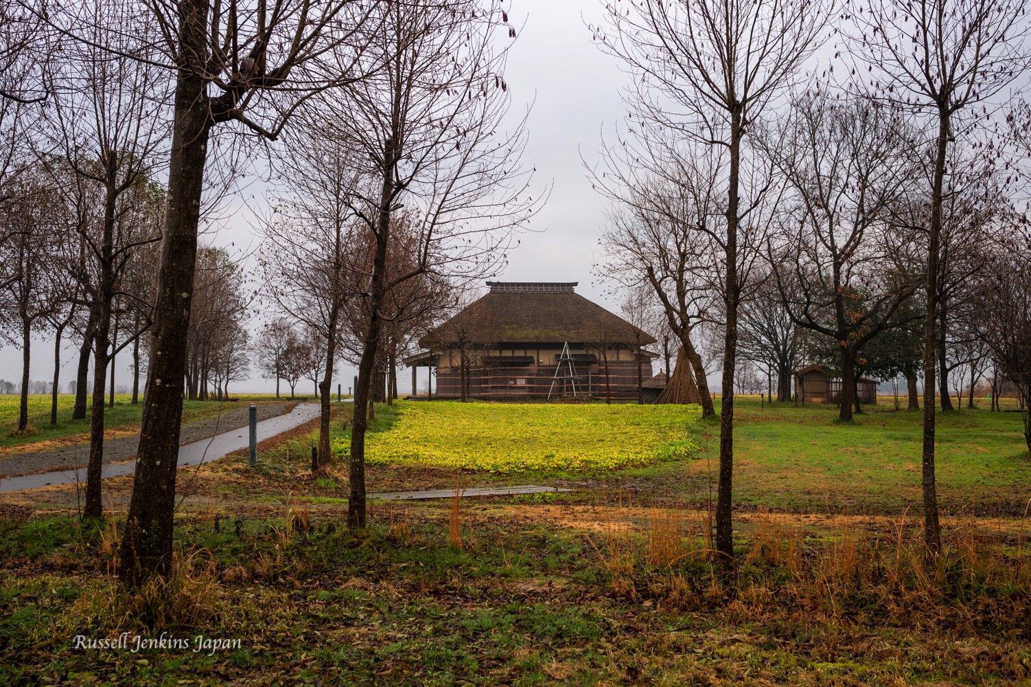 The large hut at the entrance to Fukushimagata. A beautiful wetlands in Niigata.